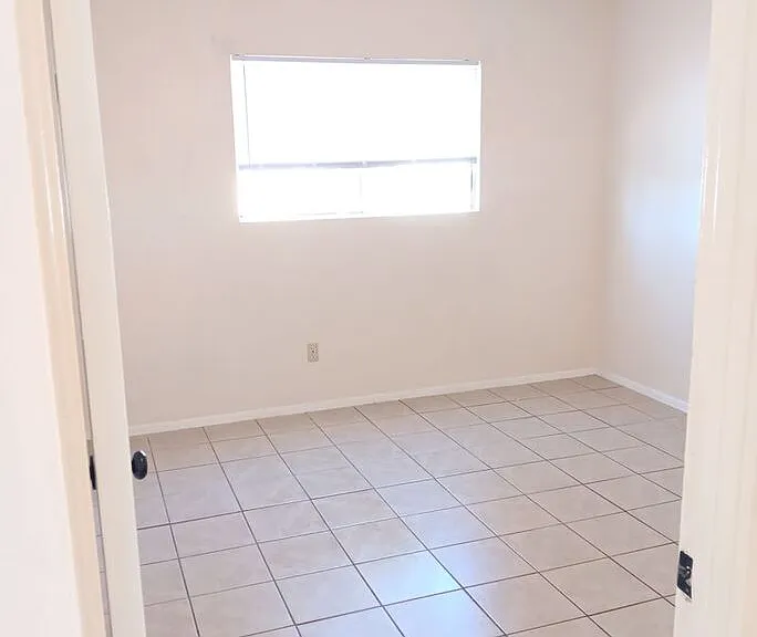 2933 N Geronimo Ave — Photo 12
