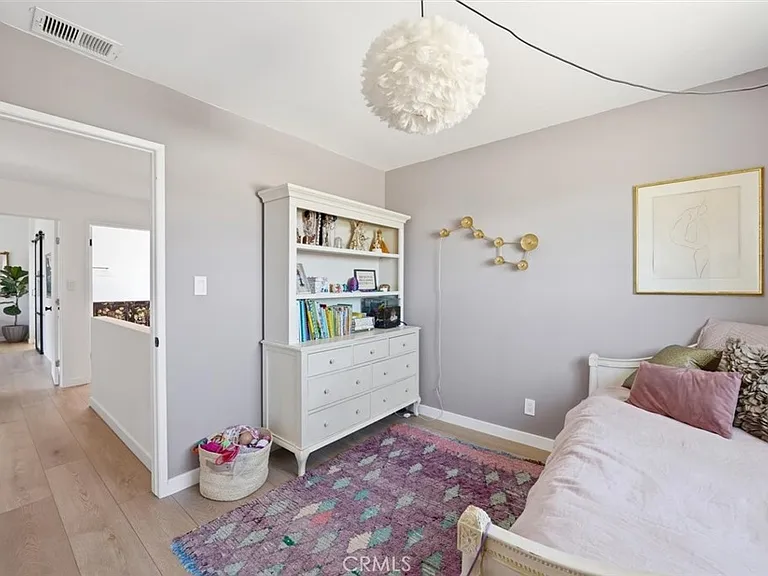 1720 Voorhees Ave — Photo 18