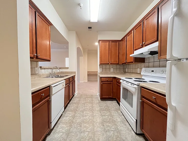 Wesley Kensington Apartments at Stonecrest — Photo 192