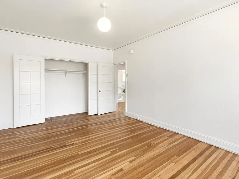 3260 Gough St #101 — Photo 5