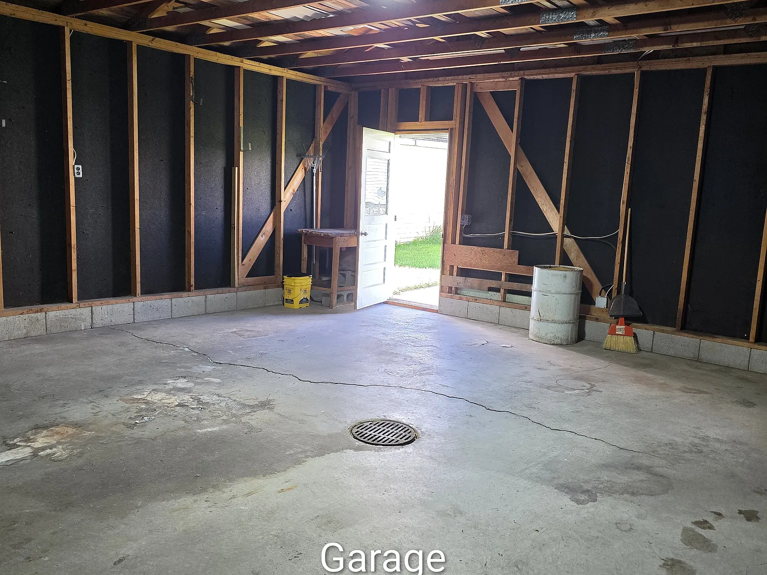 303 W Bosley St — Photo 3
