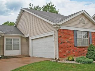 1643 Chapman Ct, Saint Charles, MO