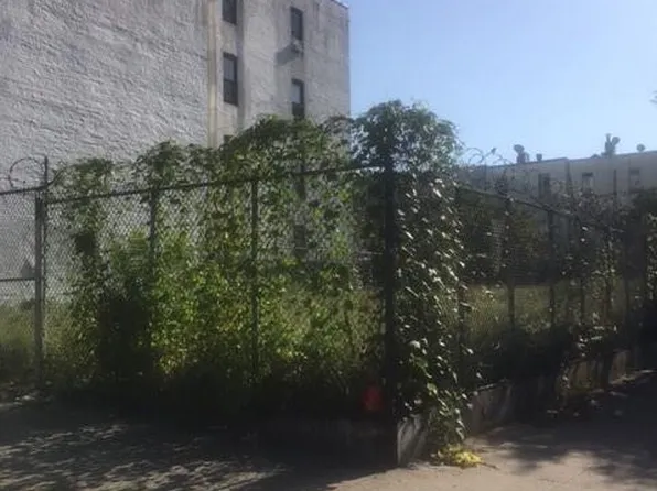 314 49th St, Brooklyn, NY 11220