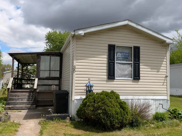 36 West St, Caledonia, OH 43314