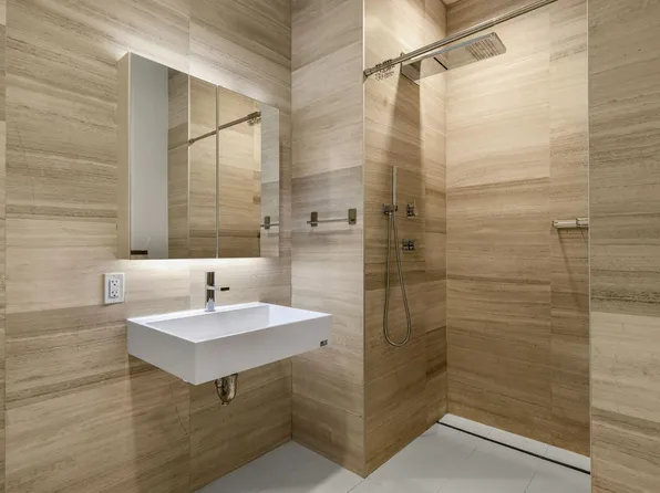 160 Imlay Street image 16 of 17