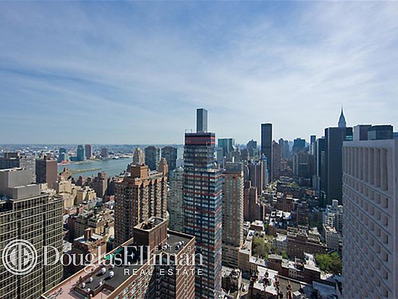 4th image of 231-235 E 55th St Penthouse B