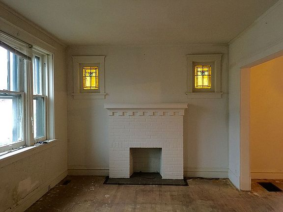 5th image of 3927 N Taylor Ave