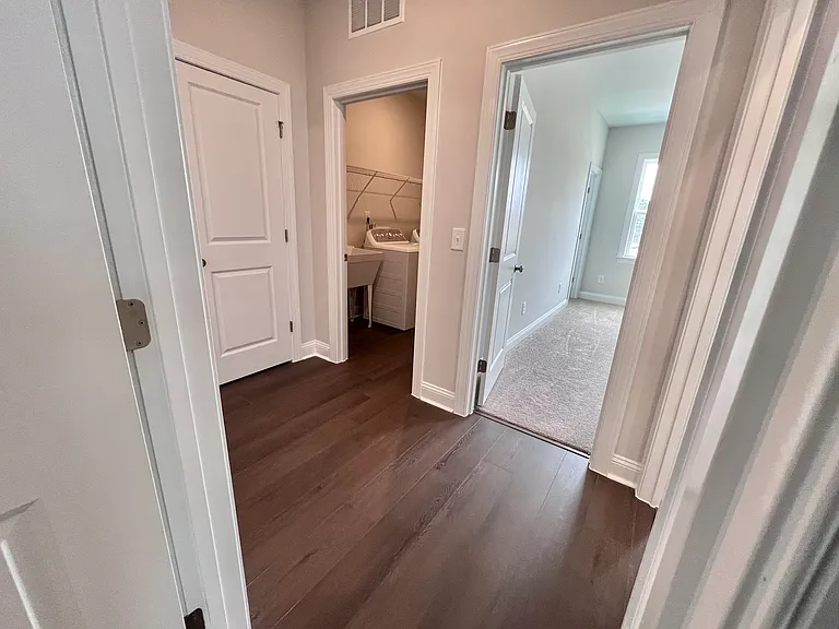 Hallway Upstairs-pic 2