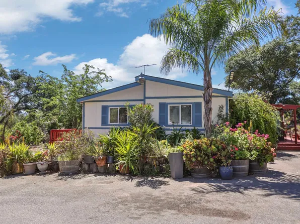 901 Quail Oaks Rd, Valley Springs, CA 95252