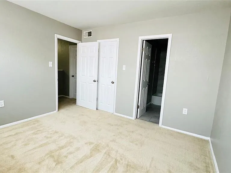 4016 Woodfern Dr #B-8 — Photo 14