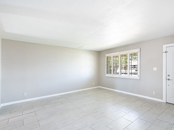 3rd image of 1512 S Beck Ave