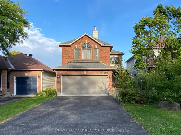 128 Grenadier Way, Ottawa, ON K2J 4M1