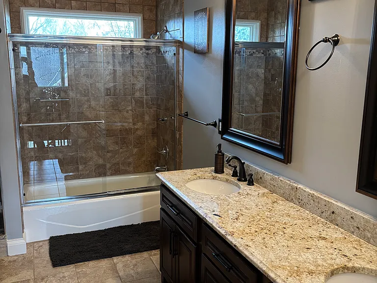 8432 Greenside Dr — Photo 30