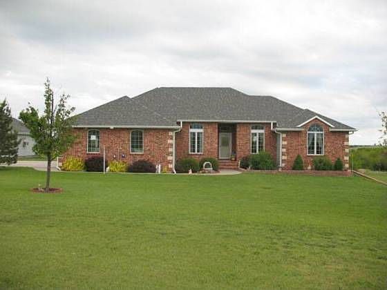 1st image of 260 W Lonesome Dove Ct