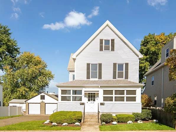 63-65 Harvard St #2, Winchester, MA 01890