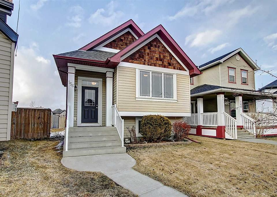 1st image of 156 S Copperfield Rise SE