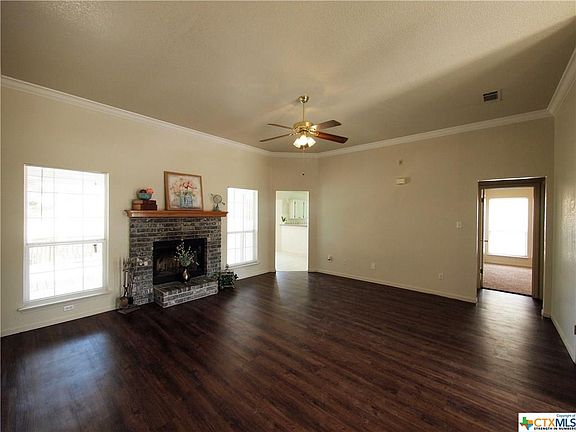 5th image of 919 Whirlaway Dr