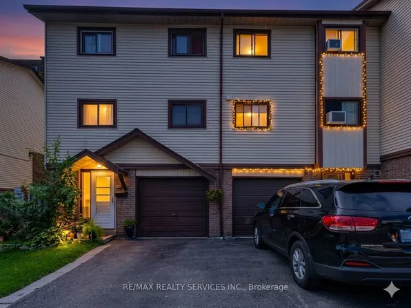 11 McCallum Ct, Brampton, ON L6W 3M4
