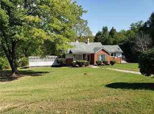 201 Redbud Rd, Eden, NC 27288