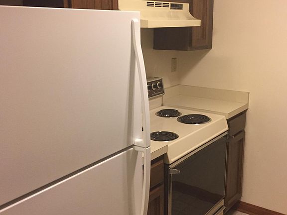 4th image of 44706 Beechwood Ct APT 628