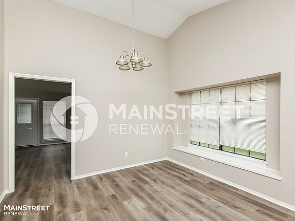 5th image of 478 Kenya St