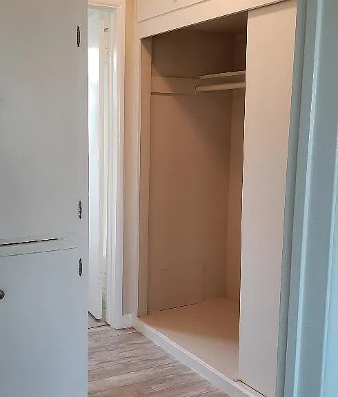 913 E Grand Ave #6 — Photo 8