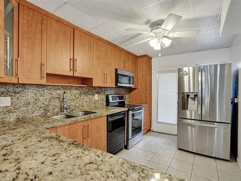 3051 NW 46th Ave #101 — Photo 30