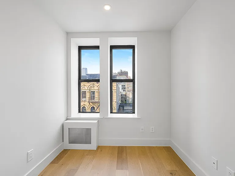 236 W 15th St #62 — Photo 6