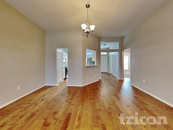 4th image of 919 Bermuda St