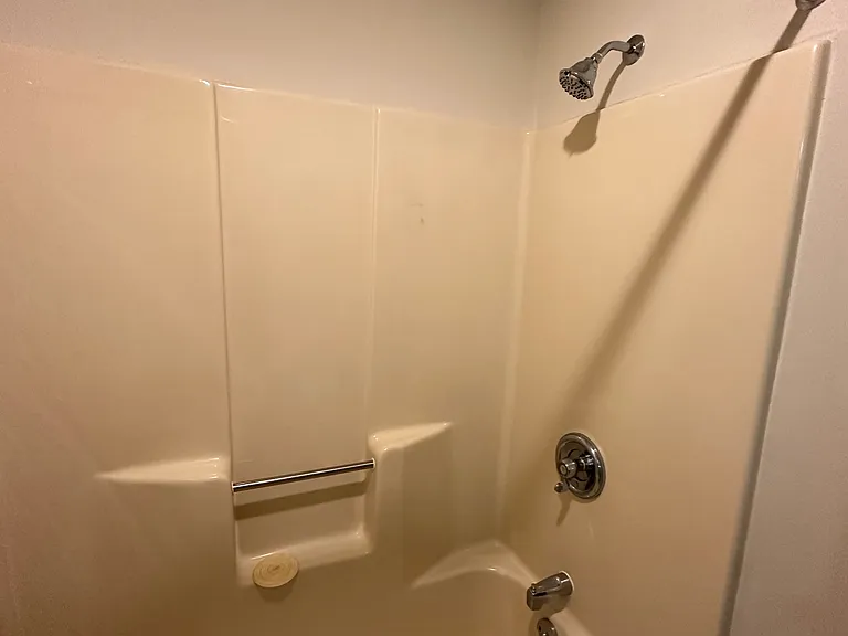 405 E Paradise Dr — Photo 17