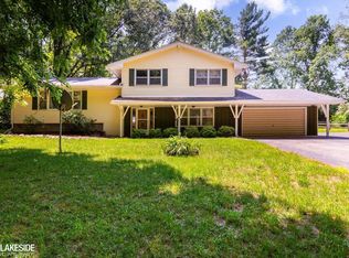 2488 Brighton Rd, Howell, MI 48843