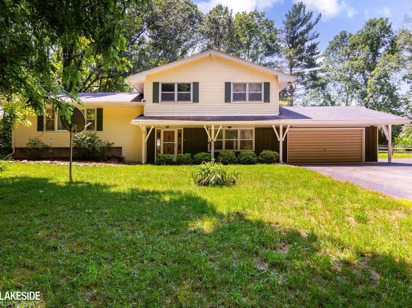 2488 Brighton Rd, Howell, MI 48843