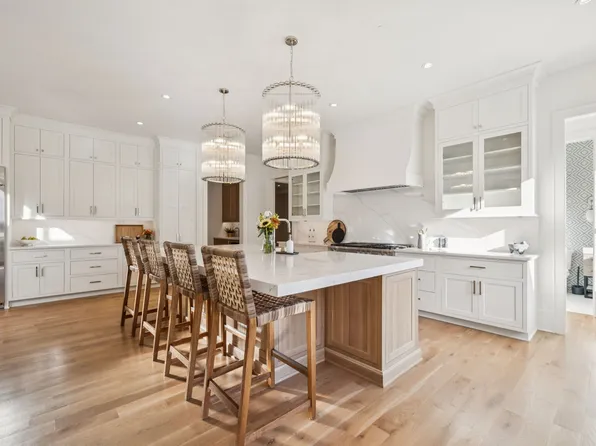 810 Steeplechase Dr, Brentwood, TN 37027