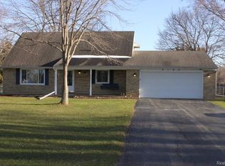 9123 Potter Rd, Flushing, MI 48433