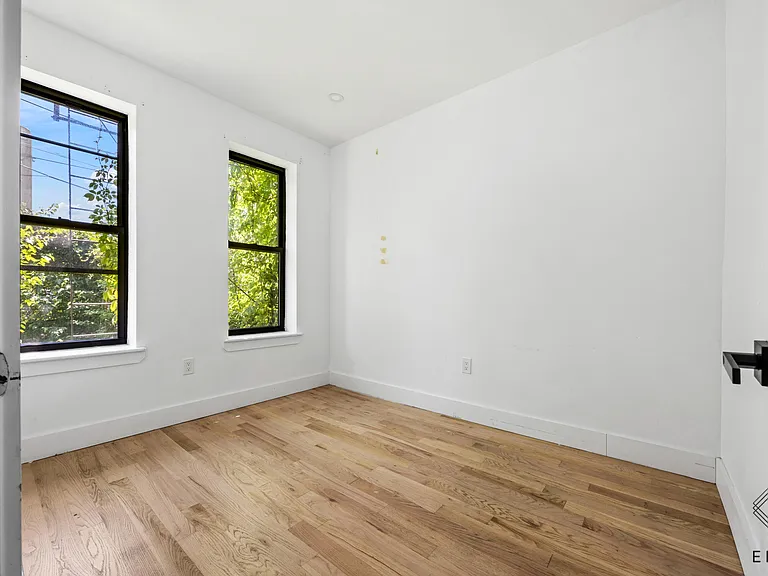 1518 Jefferson Ave #1B — Photo 7