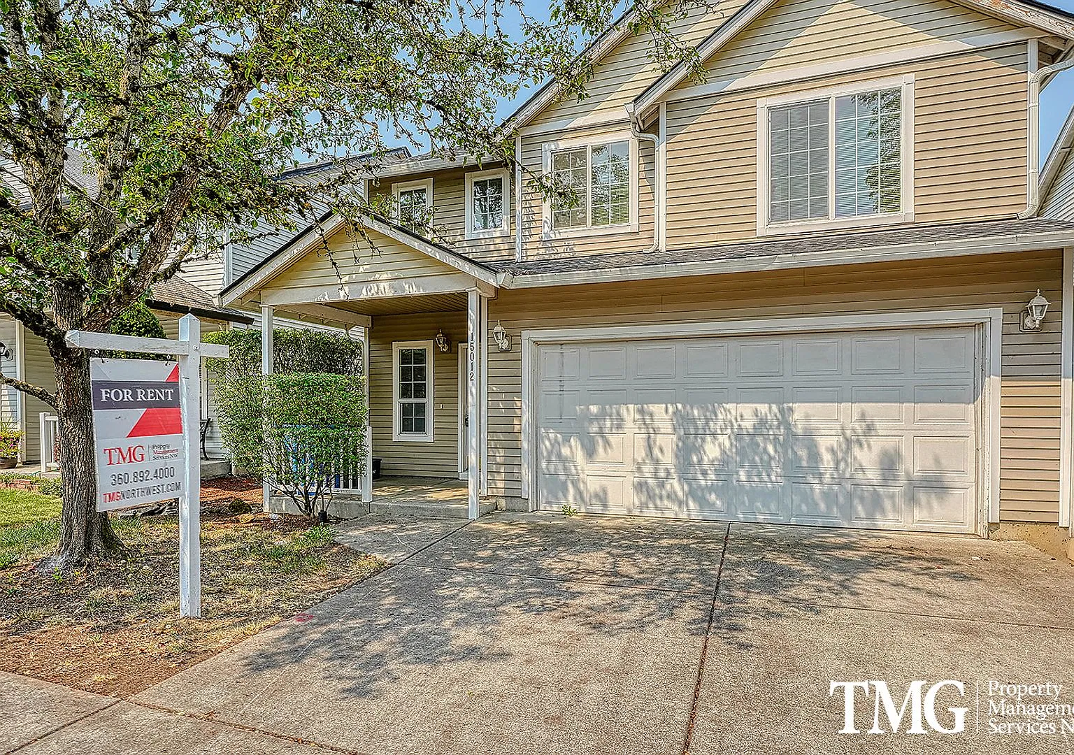 Spacious 4 Bedroom Home w/ Upstairs Laundry & Fully Fenced Yard! — Photo 1