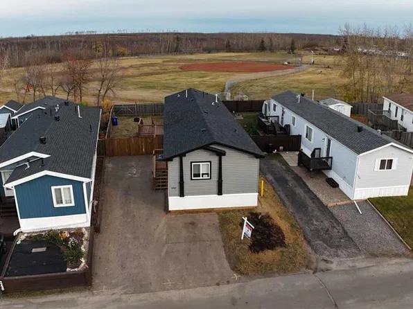252 W Gregoire Cres, Fort McMurray, AB T9H 2L4