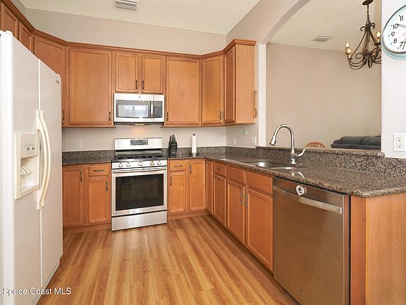 5th image of 4050 Alamanda Key Dr