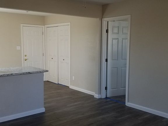 4th image of 8809 Carolyn Ave