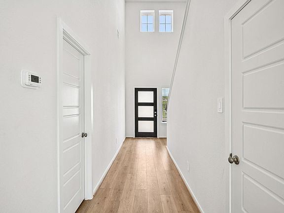 3rd image of 14227 Granger Pointe Ln