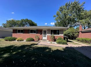 2843 Teasdale Dr, Troy, MI 48083