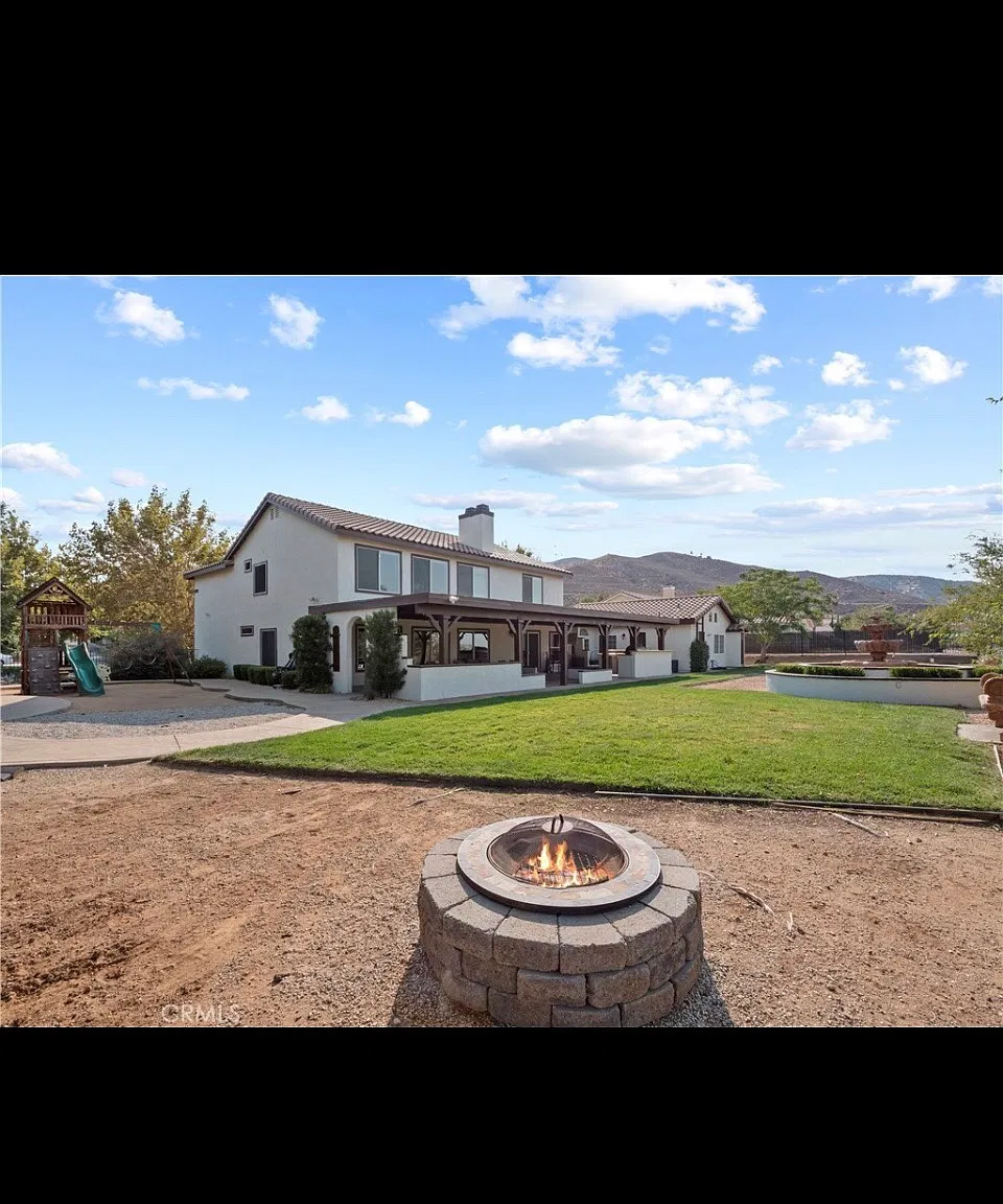 7 bed, 3890 sqft, $5,500 — Photo 2