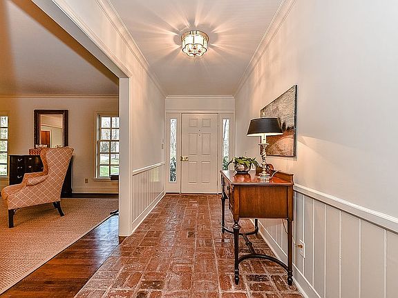 4th image of 5022 Gorham Dr