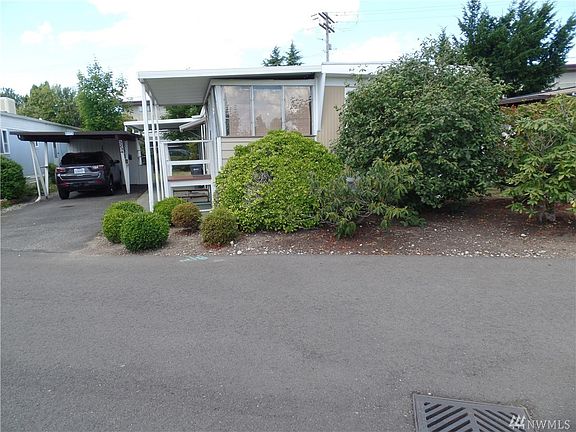 2nd image of 3234 S Bow Lake Dr