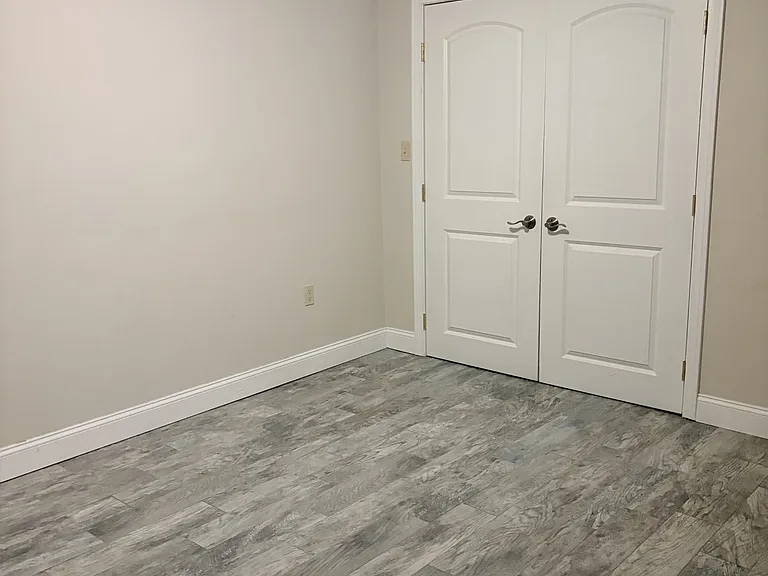 86 Maple St — Photo 11