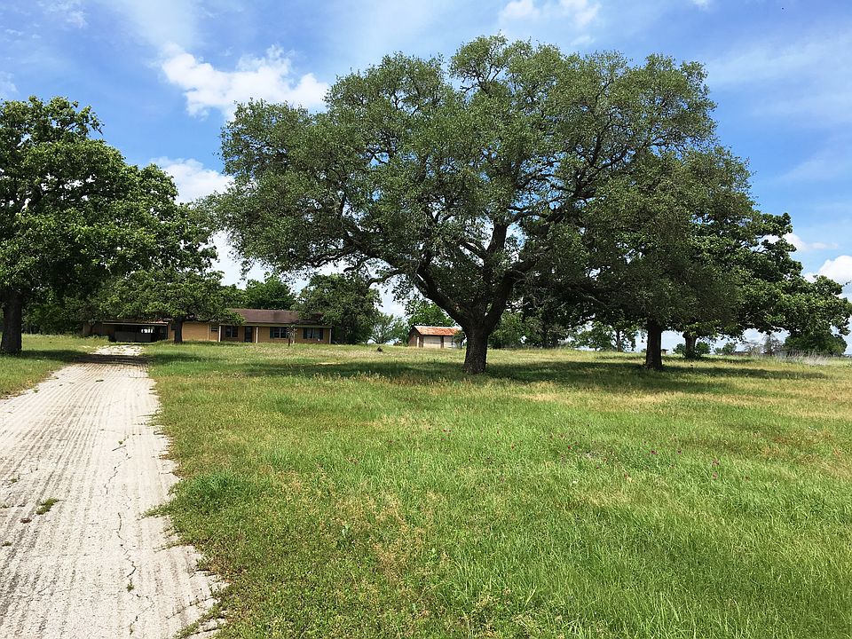 2nd image of 1017 Highway 159