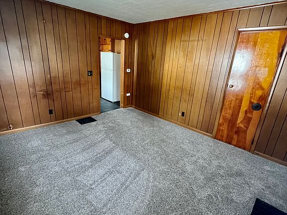 4th image of 305 E Ellsworth St #305