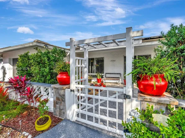 2261 NE 62nd St, Fort Lauderdale, FL 33308