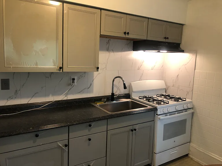 302 Mitchell St #2 — Photo 16
