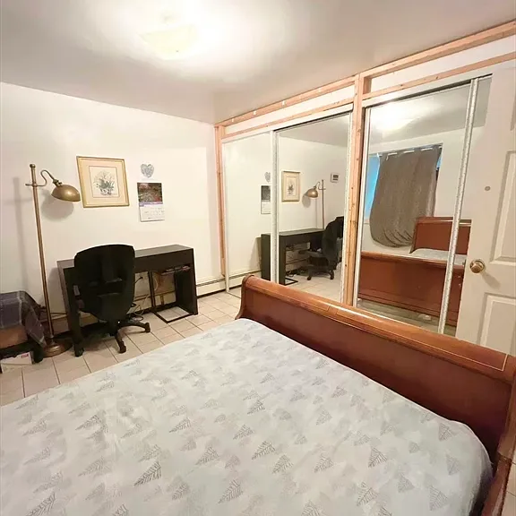 19 Westbourne Ter #A — Photo 5